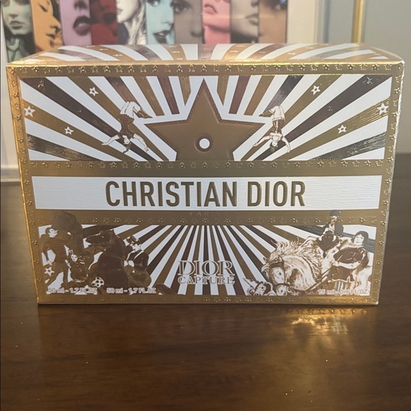 Dior Gold Gorgeous Cosmetic & Accessories Bag with Golden Star Zippers & extra!! - Picture 8 of 10